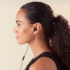 Amazon Basics Auriculares con Cable con Micrófono, Auriculares Intraurales, Conector de 3.5mm, Paquete de 2