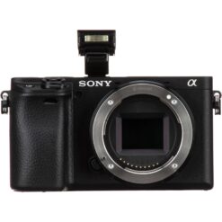 Cámara sin espejo Sony a6400 de 24.2MP con lente 16-50mm f/3.5-5.6 II - Nueva en caja